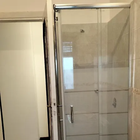 Apartamento Vacanze Romane Arte, Storia E Mare *